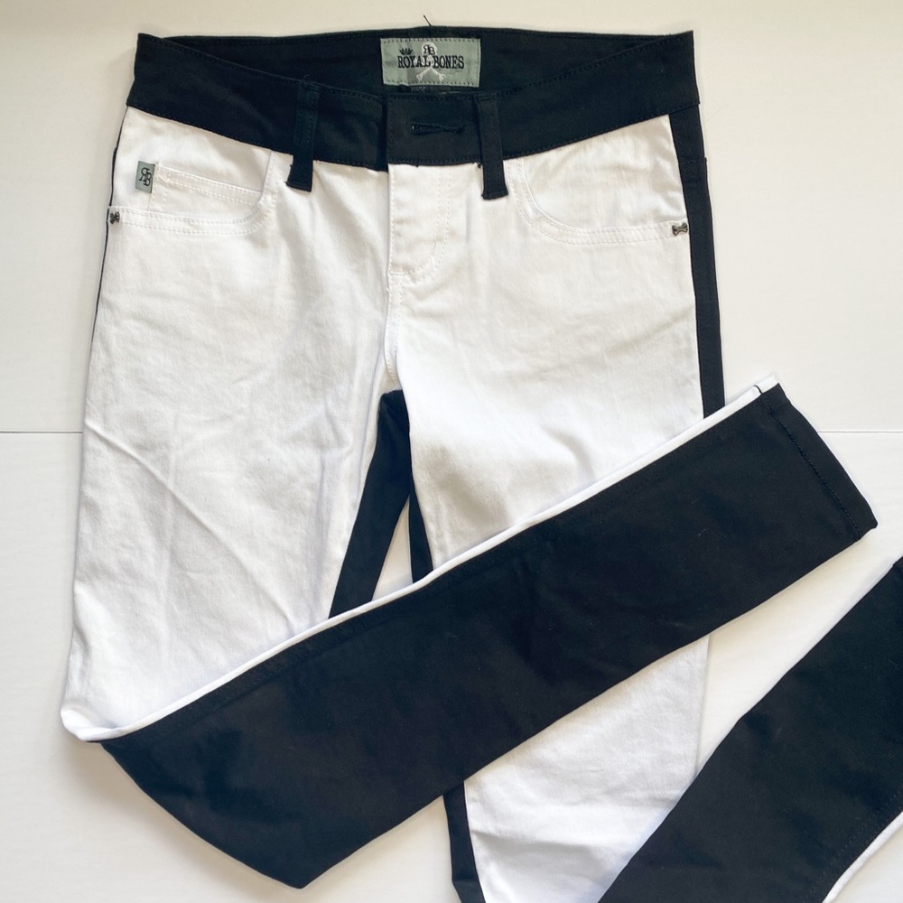 NWOT black and white womens skinny jeans